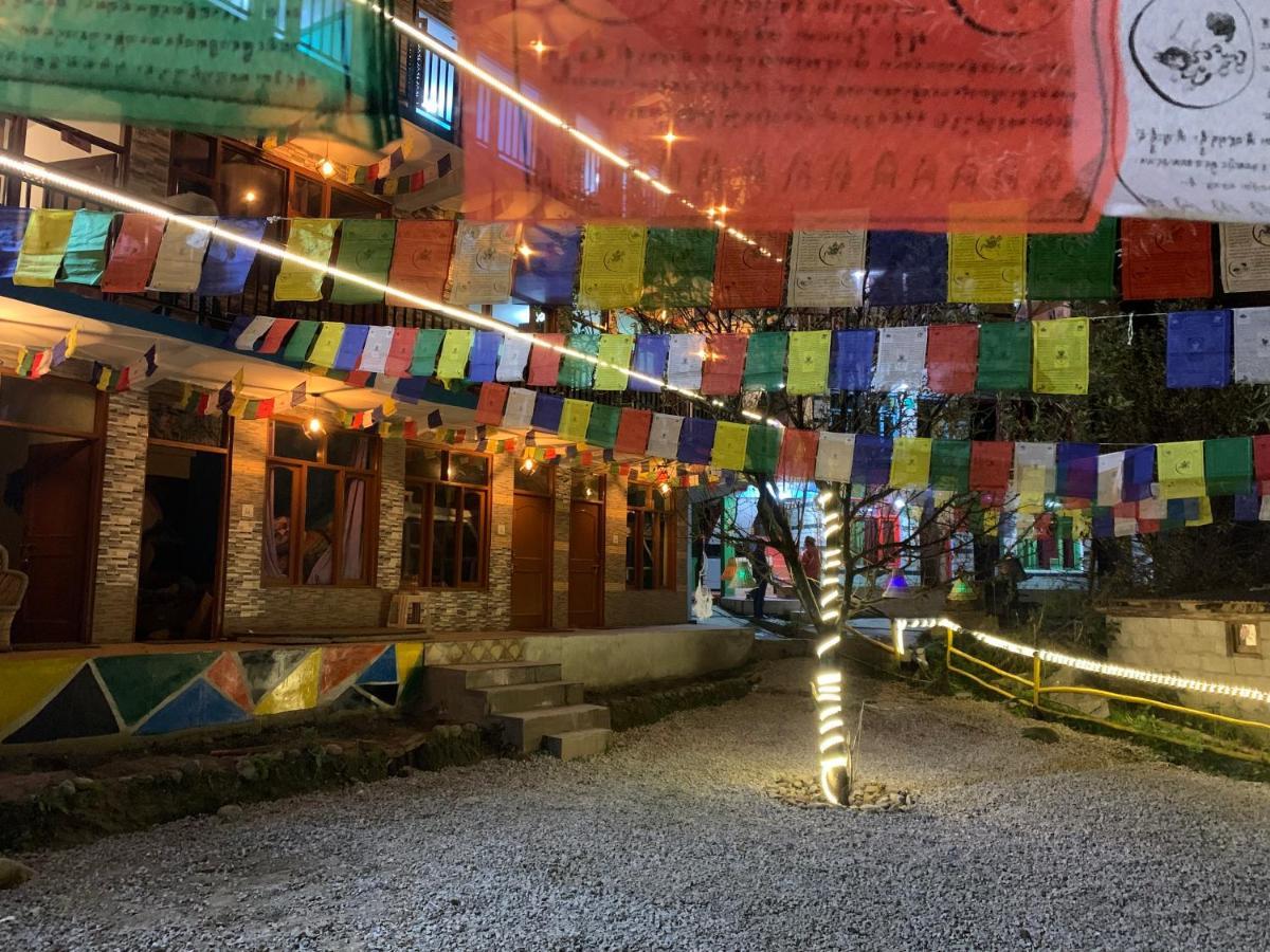 Hostel 360 Degree Manāli Buitenkant foto